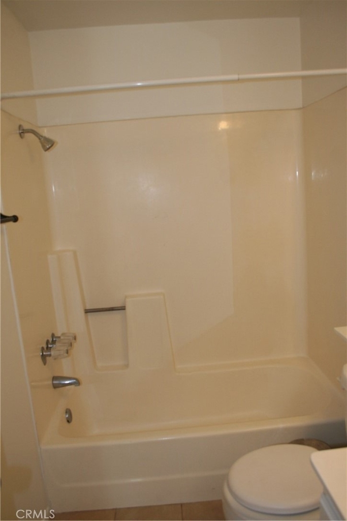 730 W 4th Street - Photo 15