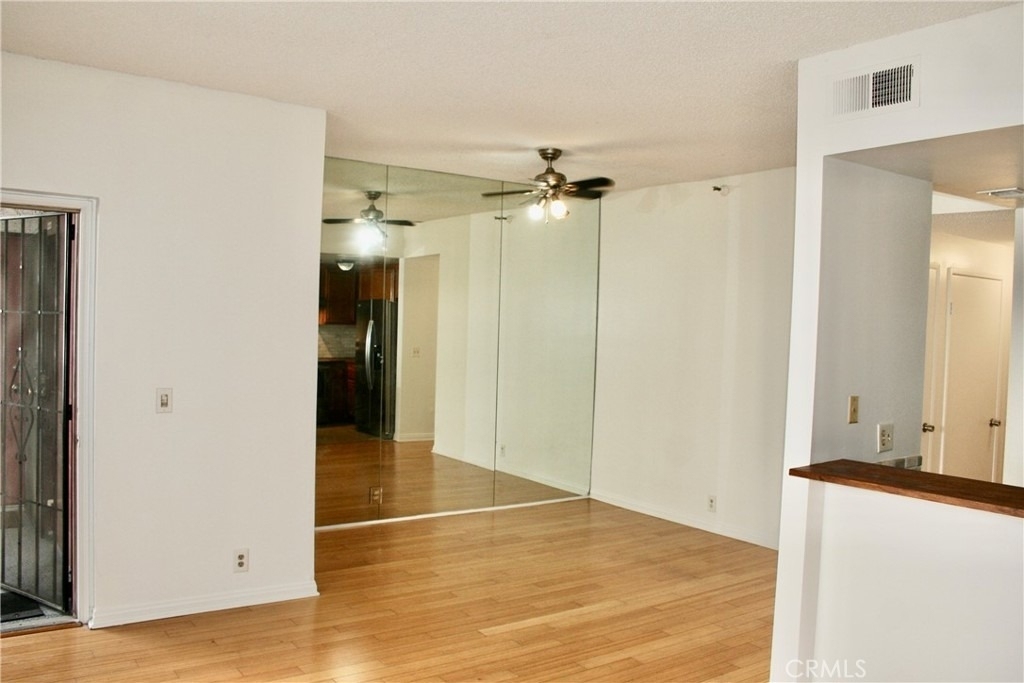 730 W 4th Street - Photo 29