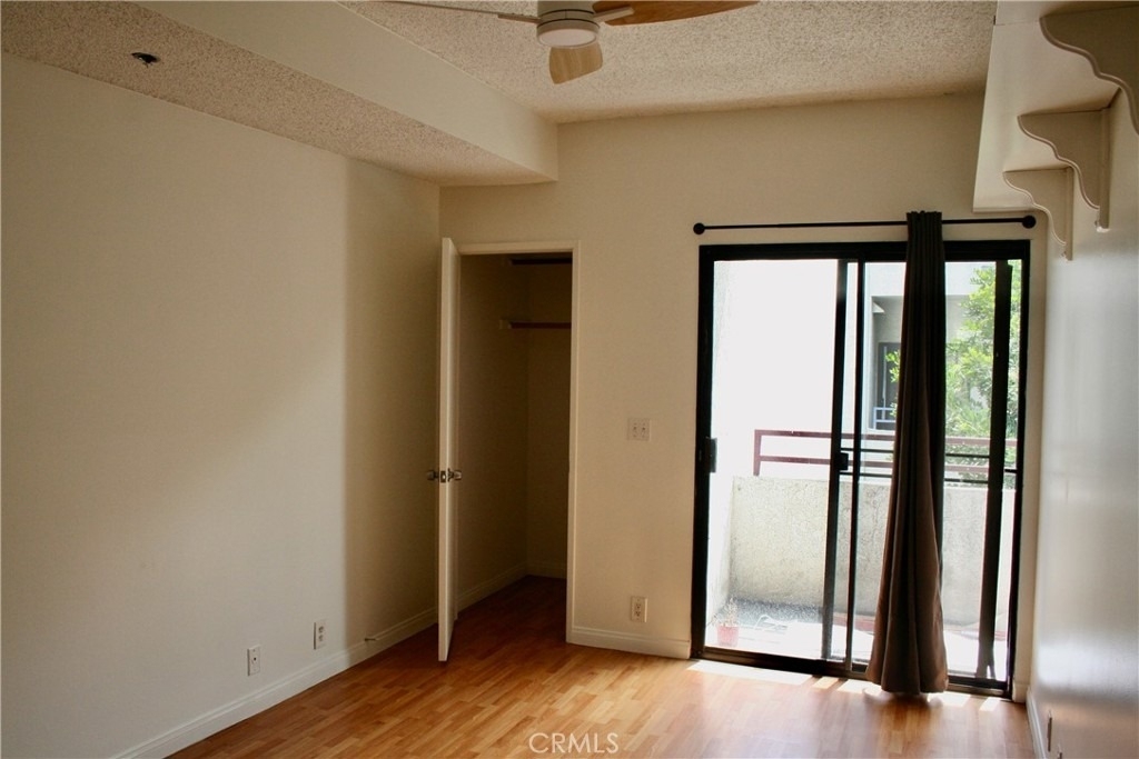 730 W 4th Street - Photo 20