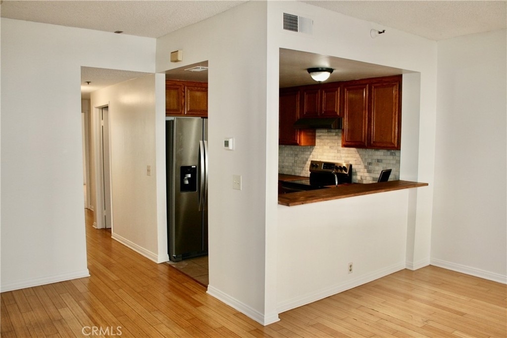 730 W 4th Street - Photo 30