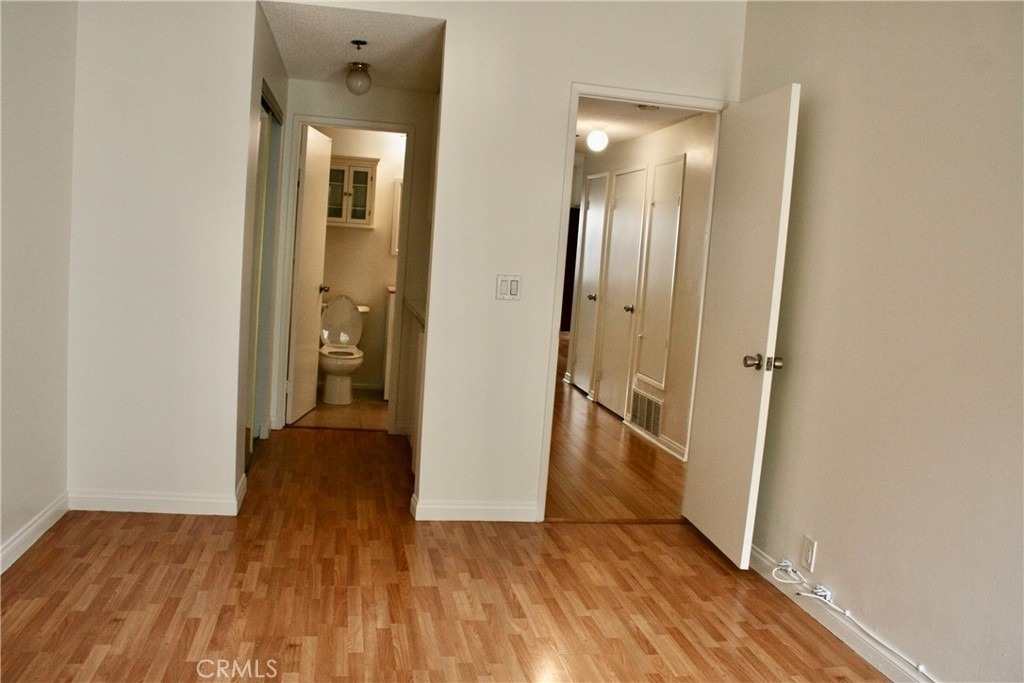 730 W 4th Street - Photo 23