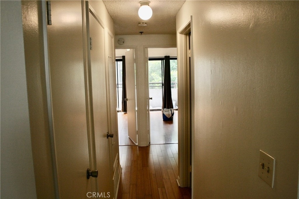 730 W 4th Street - Photo 28