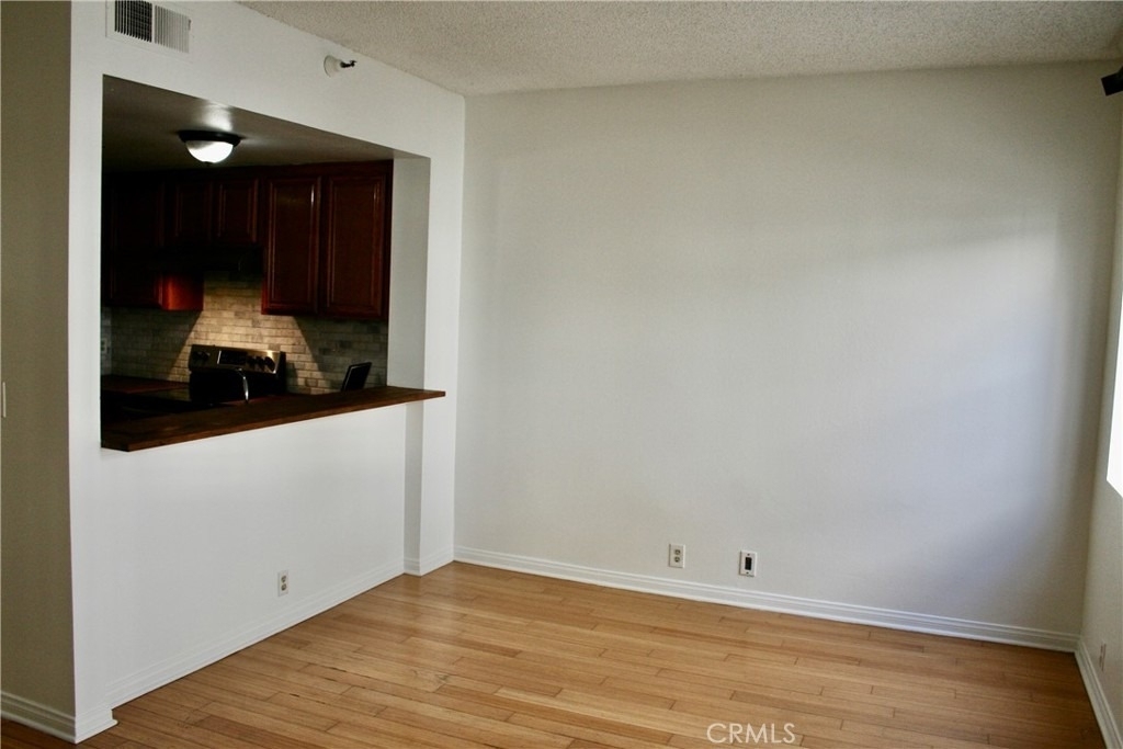 730 W 4th Street - Photo 31
