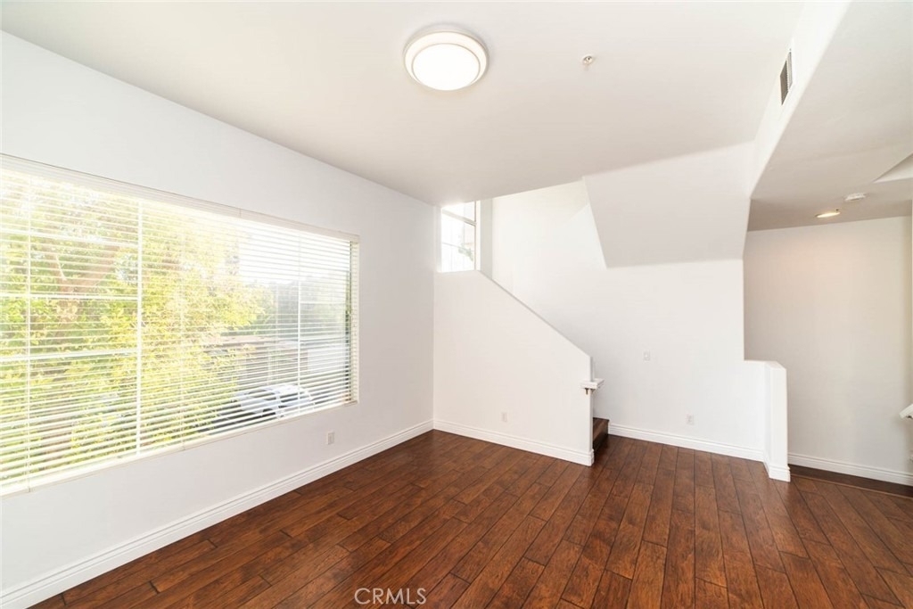 2813 Player Lane - Photo 4