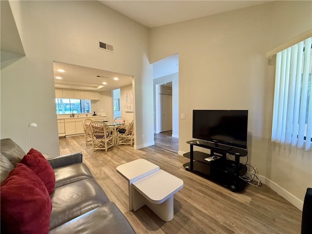 38613 Wisteria Drive - Photo 9