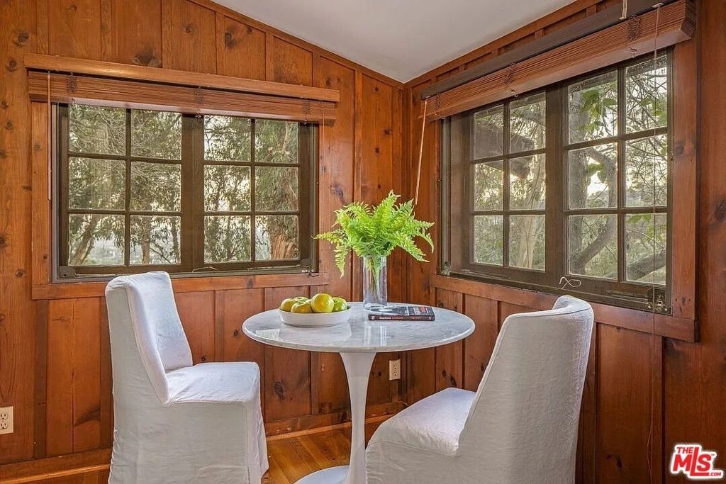 1357 B Beverly Estate - Photo 1