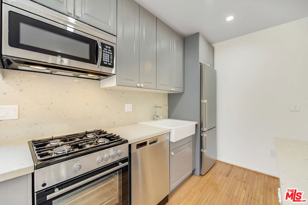 1655 Malcolm Avenue - Photo 13