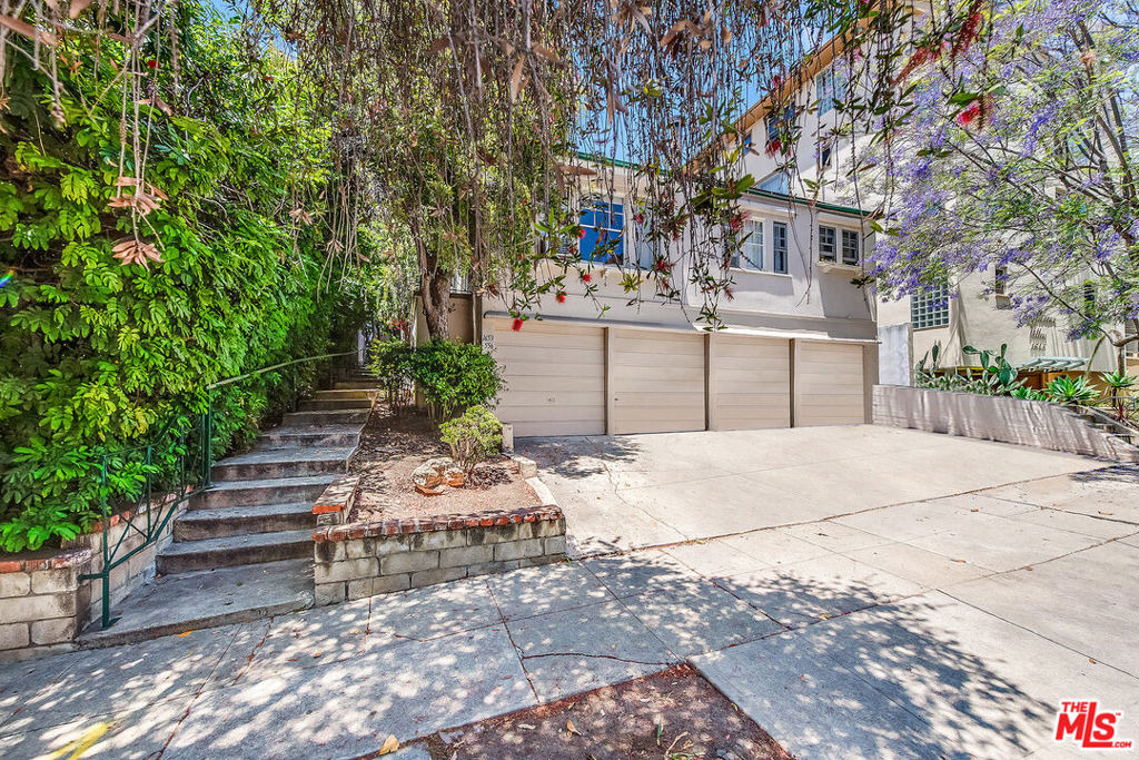 1655 Malcolm Avenue - Photo 9