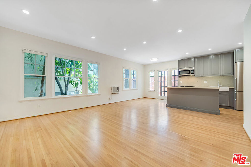 1655 Malcolm Avenue - Photo 11
