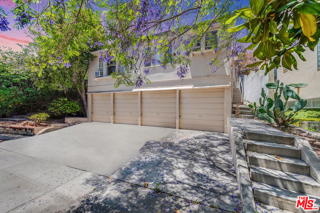 1655 Malcolm Avenue - Photo 8