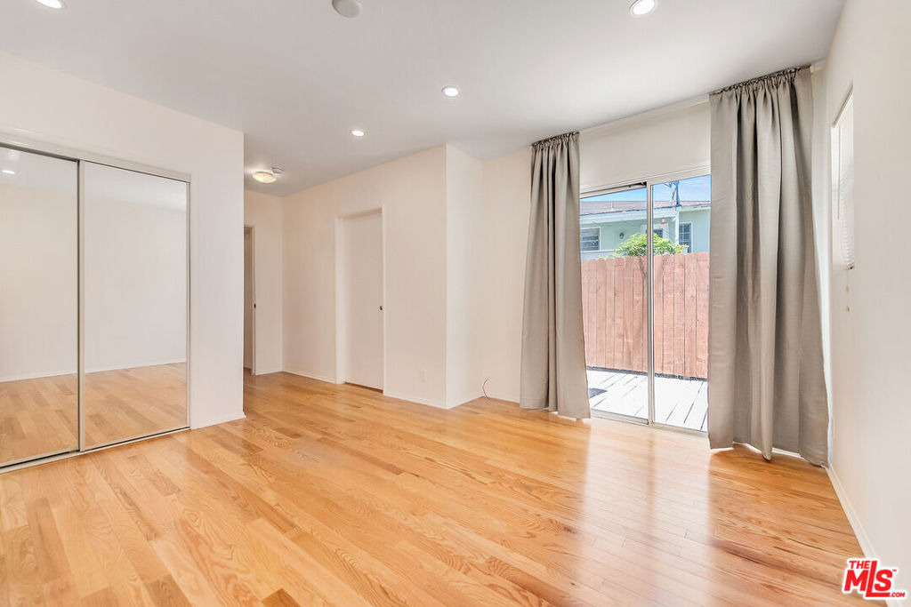 1655 Malcolm Avenue - Photo 19