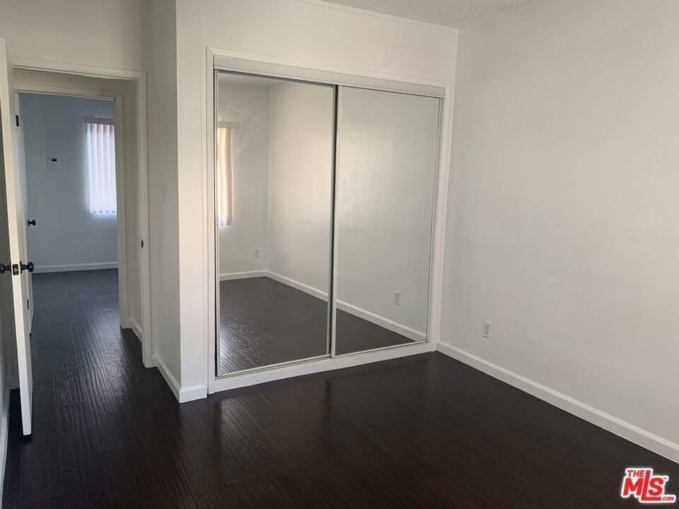 1330 S Wilton Place - Photo 11