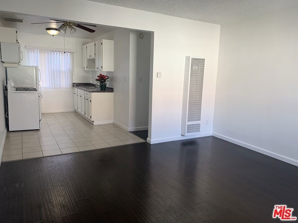 1330 S Wilton Place - Photo 3