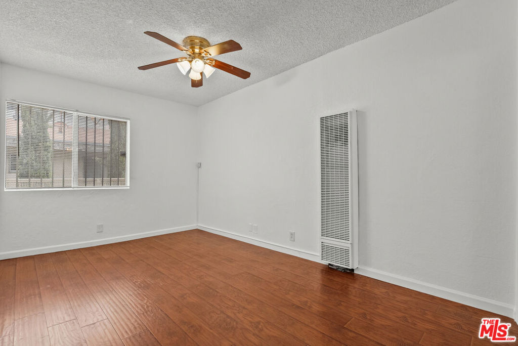 1540 N Fuller Avenue - Photo 11