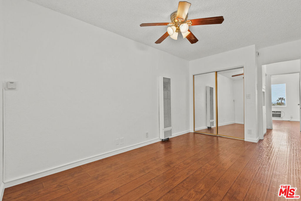 1540 N Fuller Avenue - Photo 12
