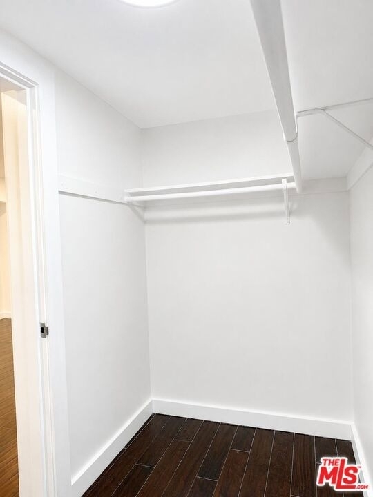1525 N Hayworth Avenue - Photo 21