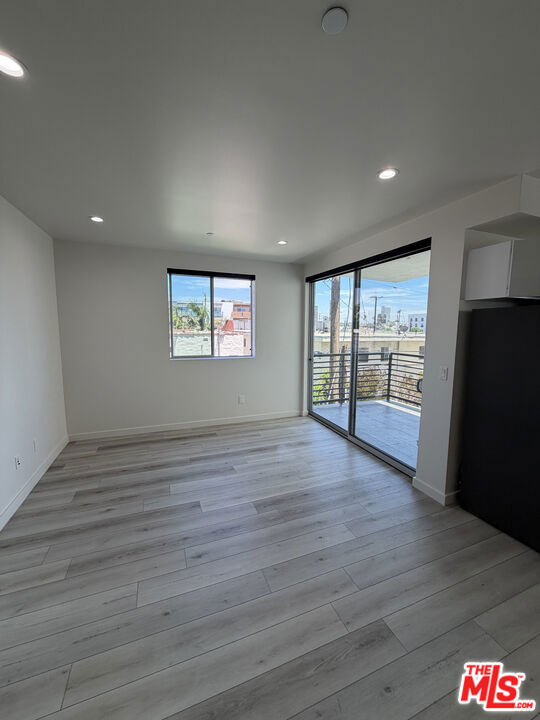 124 S Croft Avenue - Photo 7