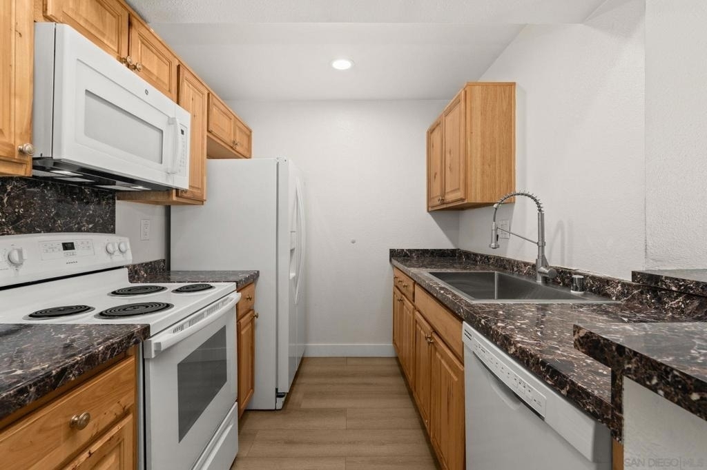 6171 Rancho Mission Rd - Photo 2
