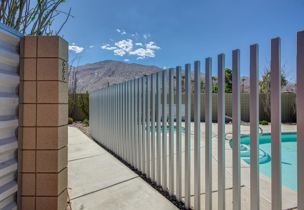 685 E Arenas Road - Photo 3