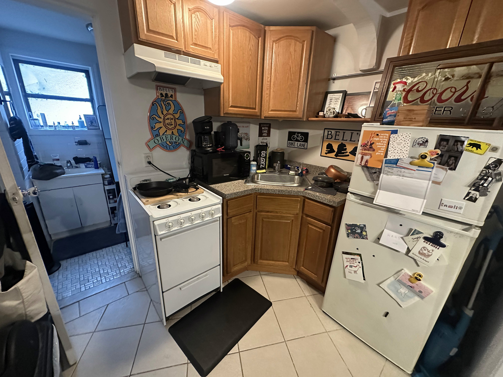 200 Allen Street - Photo 3