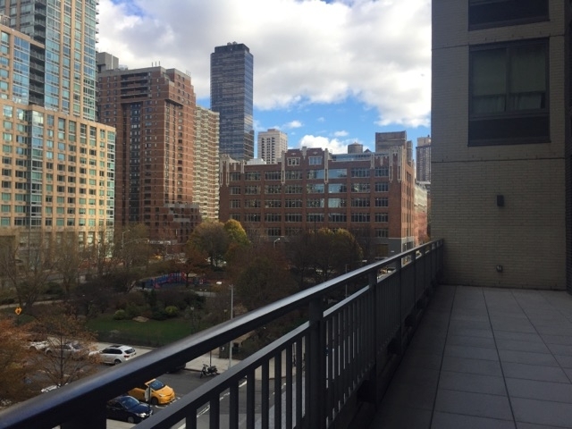 400 West 63rd Street - Photo 4
