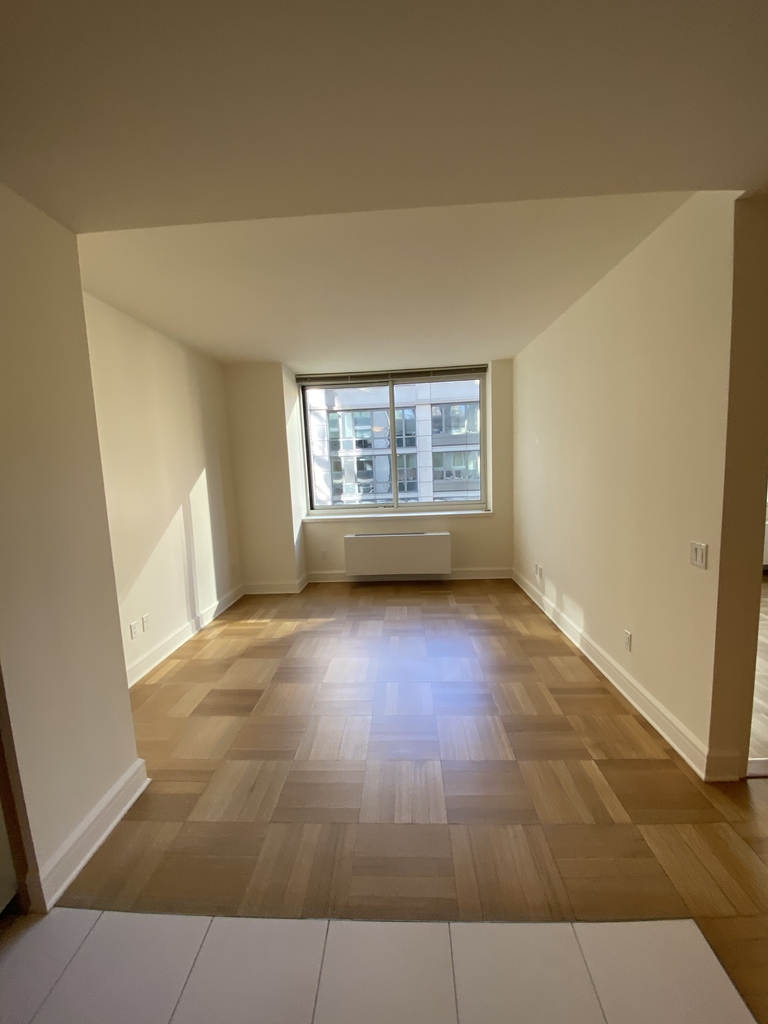 400 West 63rd Street - Photo 7