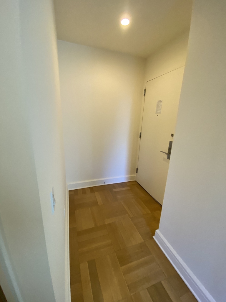 400 West 63rd Street - Photo 4