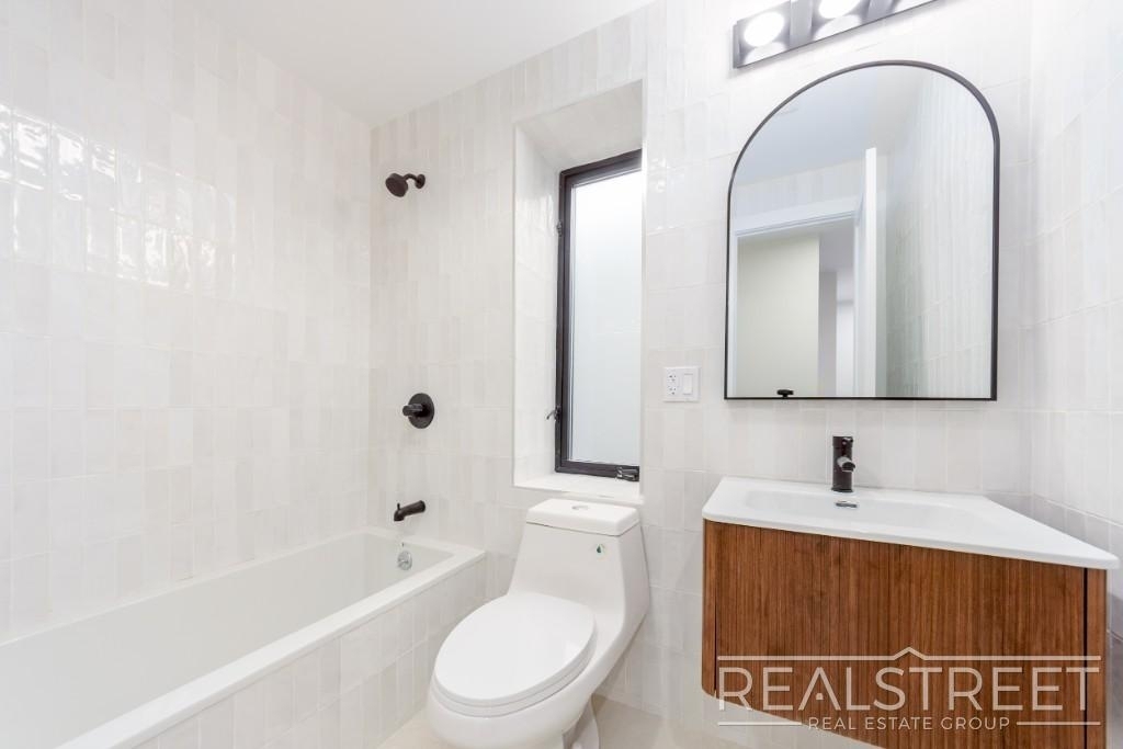 1406 Lincoln Pl - Photo 5