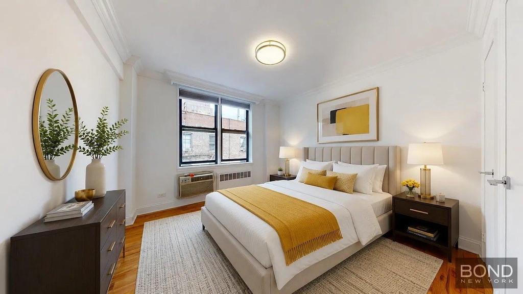 West 13th Street - Photo 2