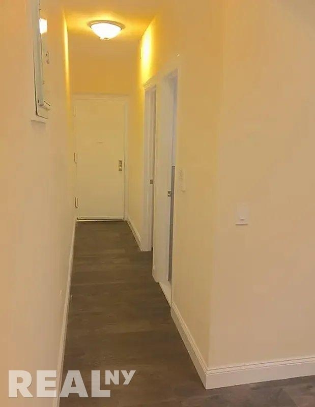 W 151st St - Photo 2