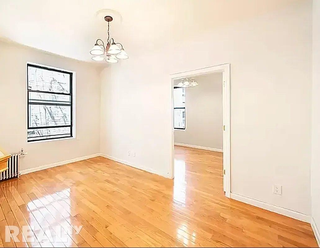 W 151st St - Photo 0