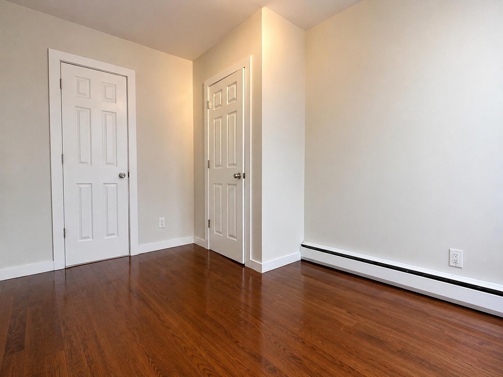386 Manhattan Avenue - Photo 5