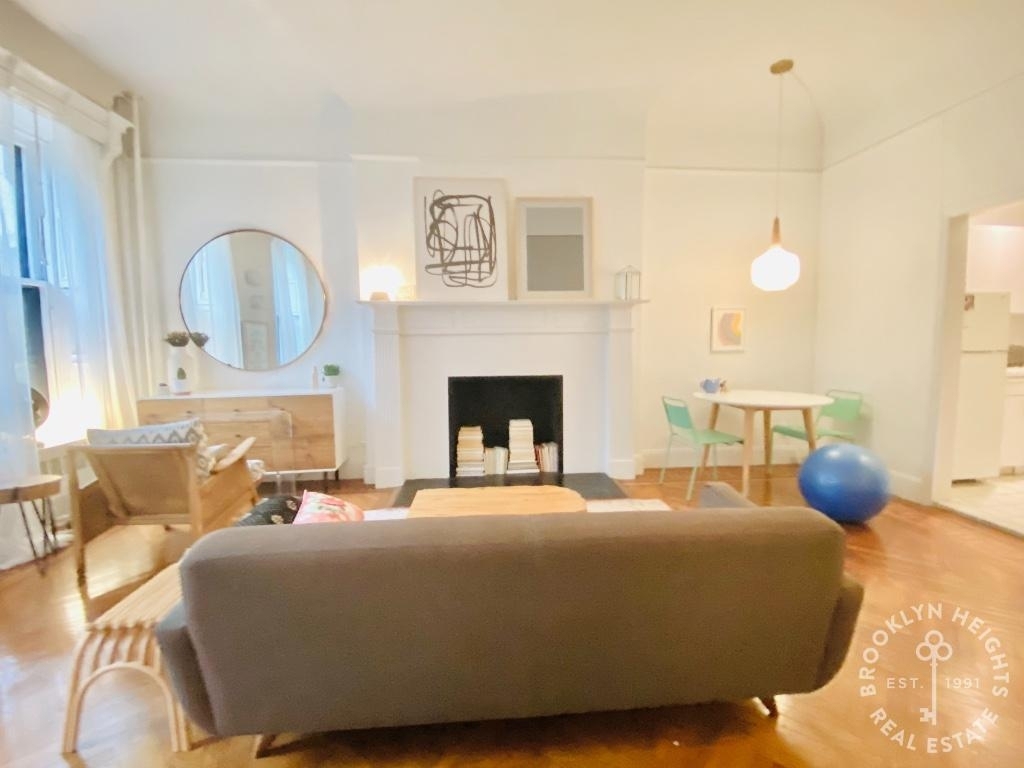 40 8th Avenue - Photo 3