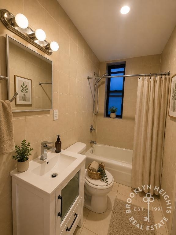 568 Pacific Street - Photo 3