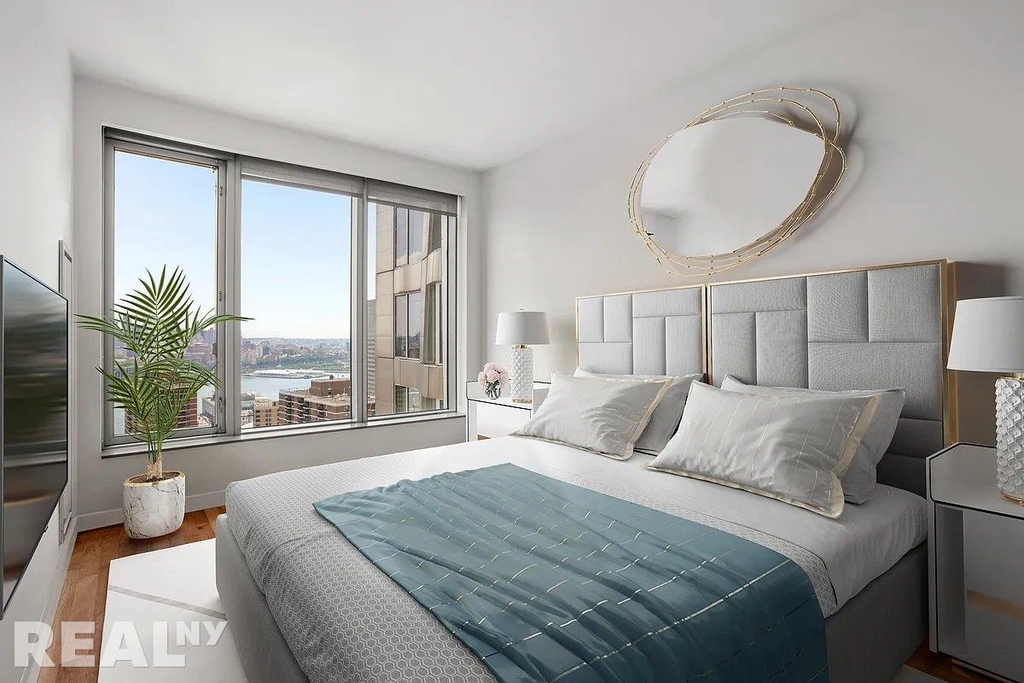Spruce Street - Photo 1