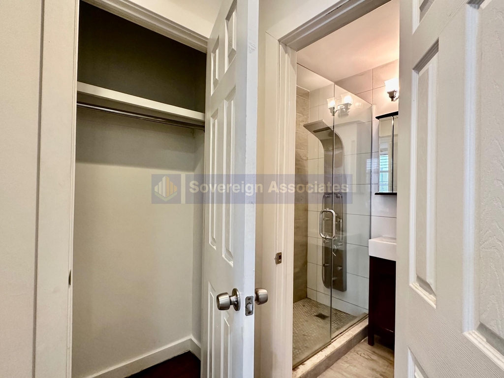 386 Manhattan Avenue - Photo 5