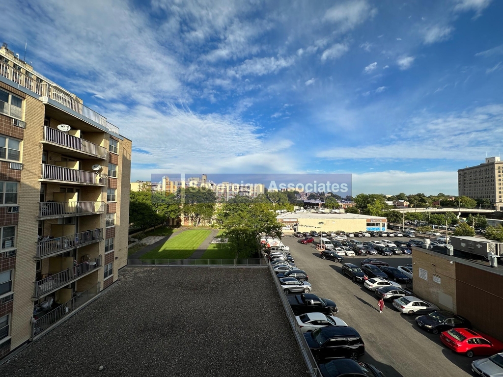 33 North Third Ave - Photo 4