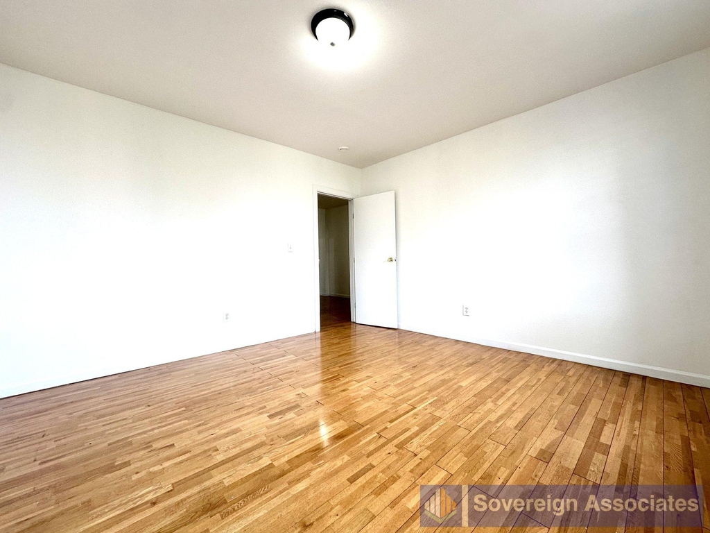 3620 Broadway - Photo 4