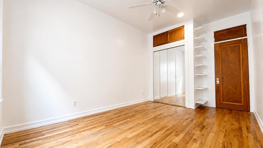 4305 Broadway - Photo 11
