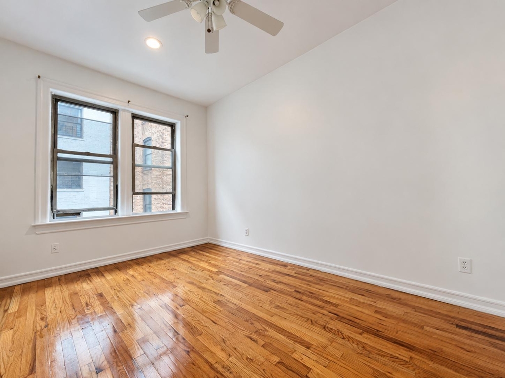 4305 Broadway - Photo 6
