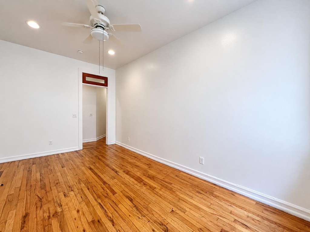 4305 Broadway - Photo 5