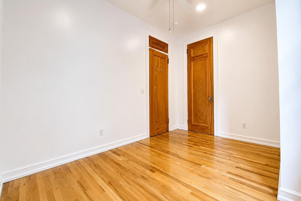4305 Broadway - Photo 5