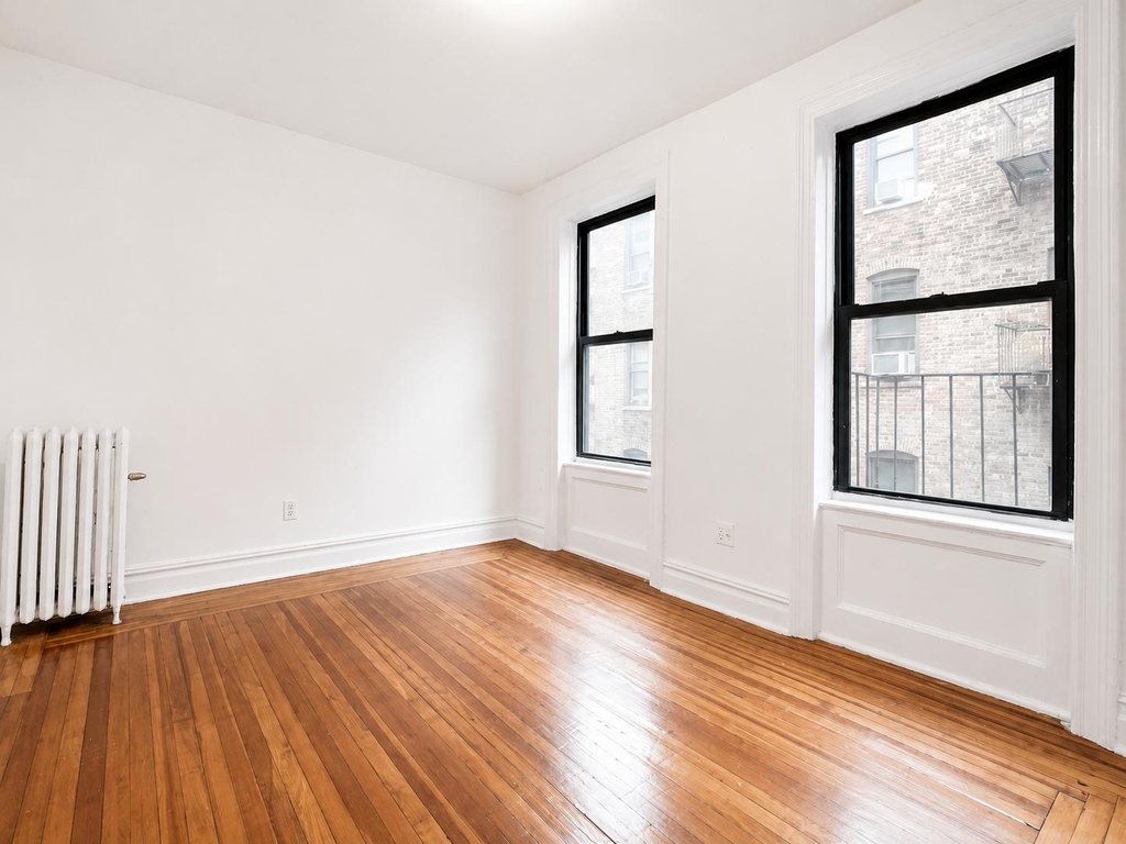 184 Claremont Avenue - Photo 4