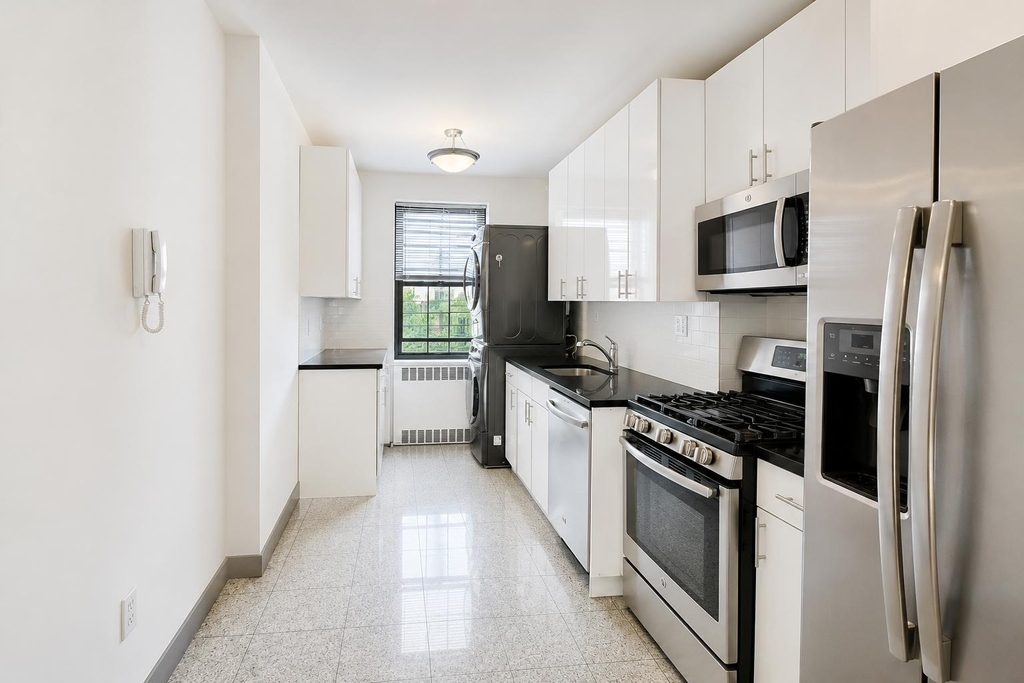 700 Fort Washington Avenue - Photo 6