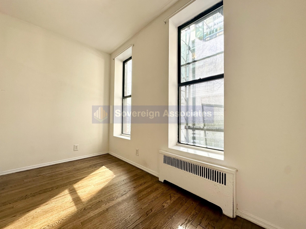 156 East 85th Street - Photo 2