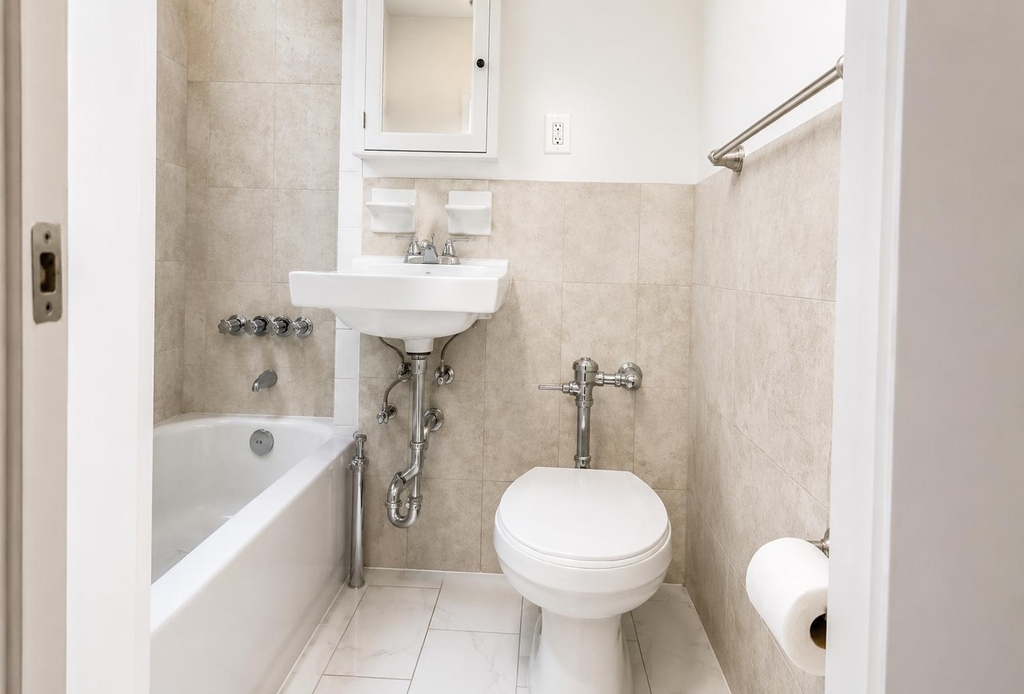 936 West End Avenue - Photo 5