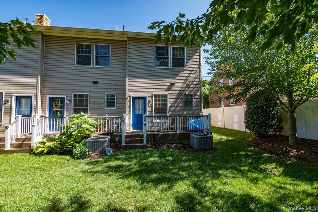 7 Nathan Hale Drive - Photo 17
