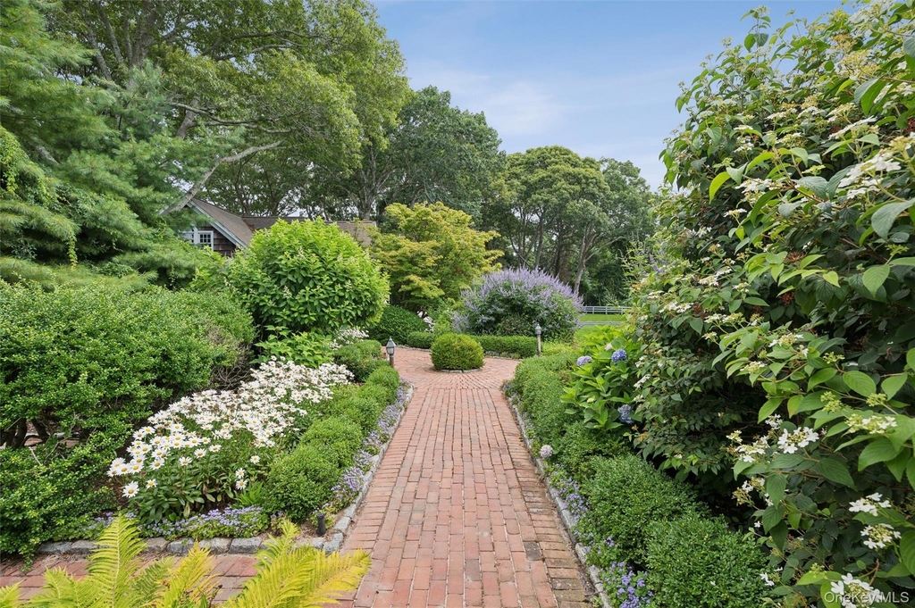 20 Quogue Street - Photo 31