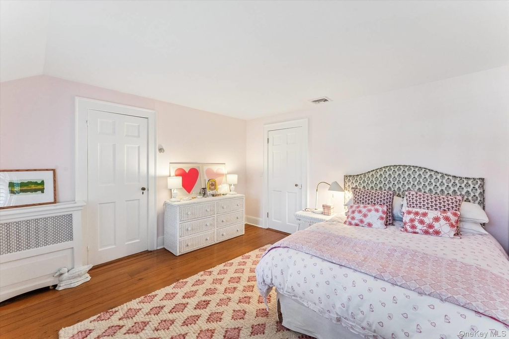 20 Quogue Street - Photo 15