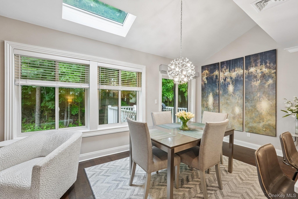 159 Birchwood Close - Photo 6